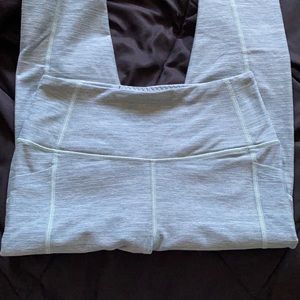 VS incredible essential legging size 4